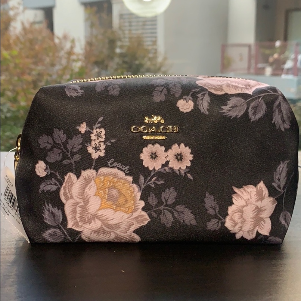 Coach Small Boxy Cosmetic Case W Garden Rose Print